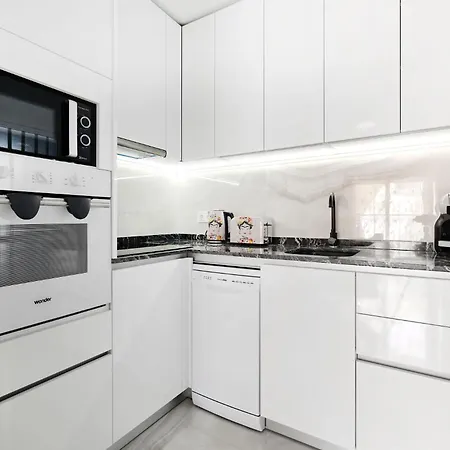 Apartment Gorgeous Vacation Apartment In Torrevieja With Big Terrace And Beach Proximity