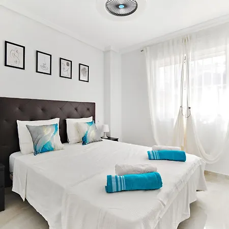 Gorgeous Vacation Apartment In Torrevieja With Big Terrace And Beach Proximity Apartment